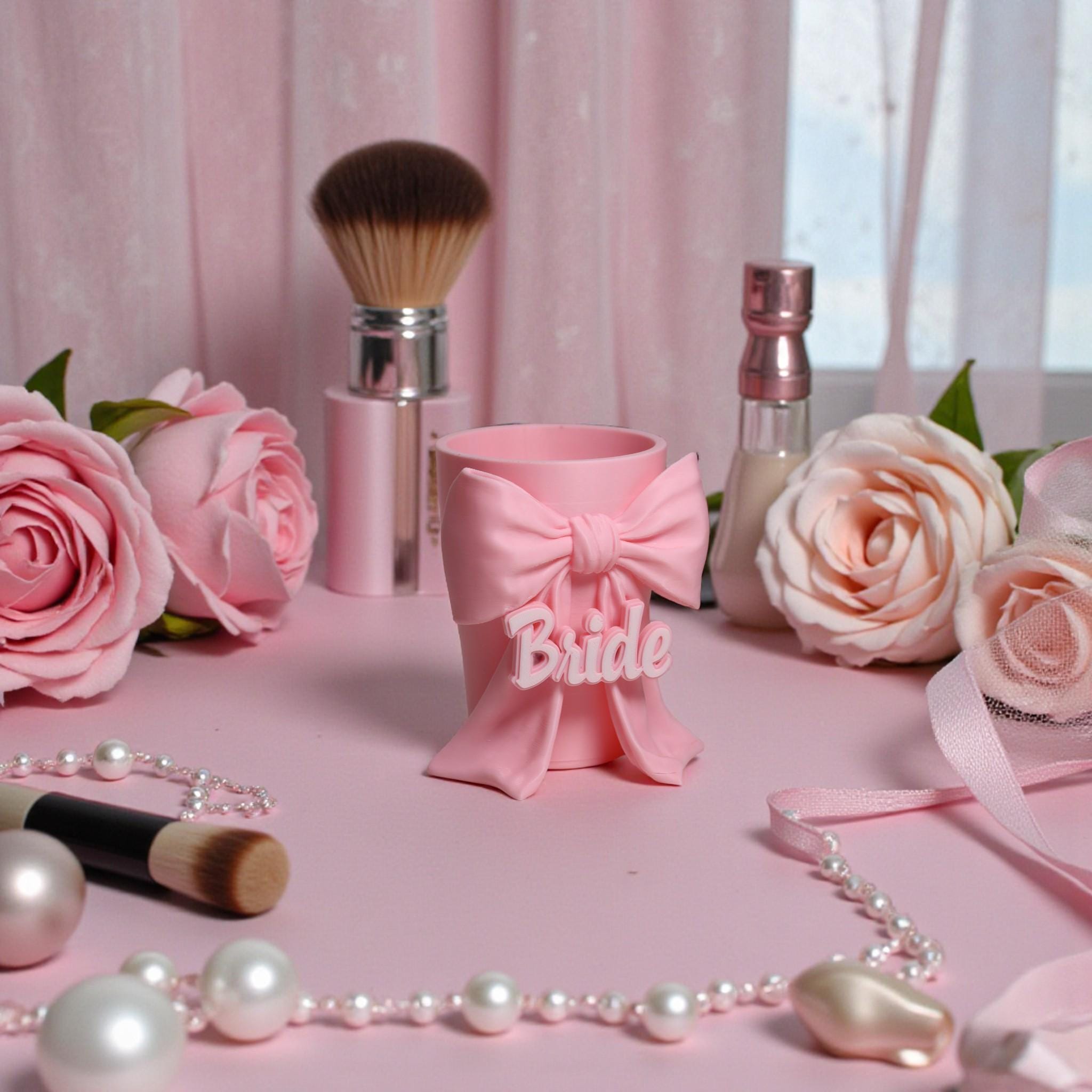 Personalised Pink Bow Makeup Brush Holder – Cute Vanity Organizer, Coquette Makeup Brush Cup, Girly Desk Organizer, Beauty Storage Gift for Her