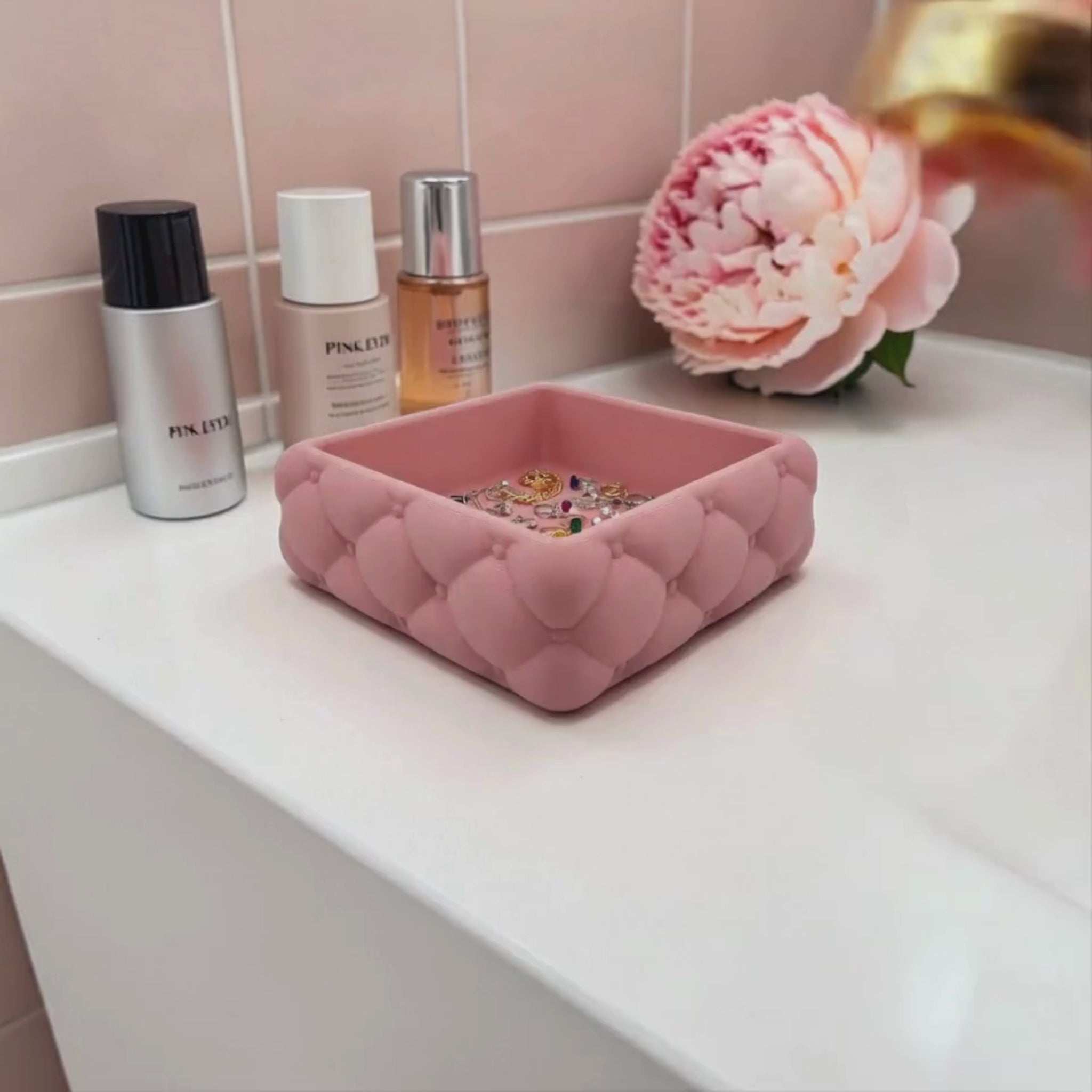 Quilted Makeup Organizer Tray | Tufted Vanity Tray | Aesthetic Makeup Storage ,Cosmetic & Jewelry Organizer ,Vanity Counter Tray ,Coquette Vanity Decor Gift